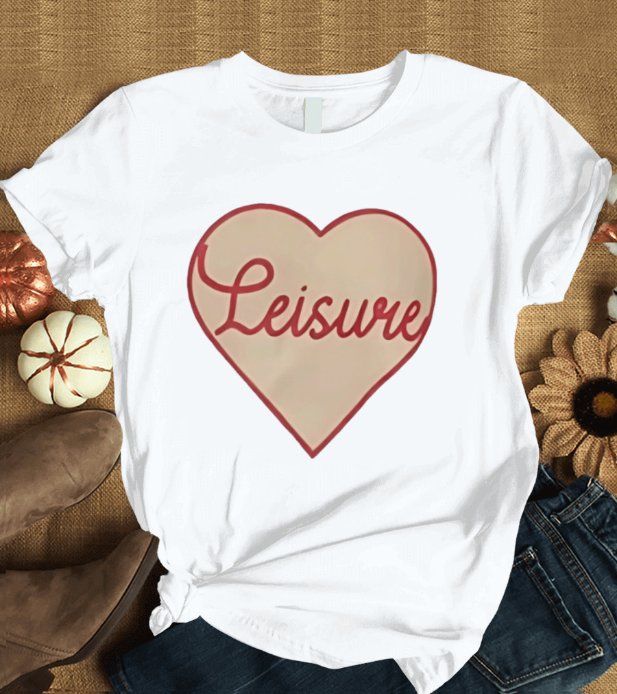 Leisure Heart Vintage Script Style Red T-Shirt
