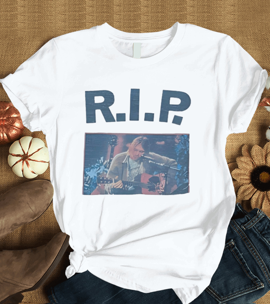 RIP Kurt Cobain Memorial Grunge Music Legend T-Shirt