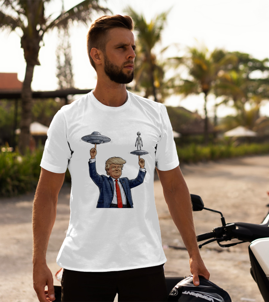 Trump Alien UFO Balancing Act Spinner T-Shirt