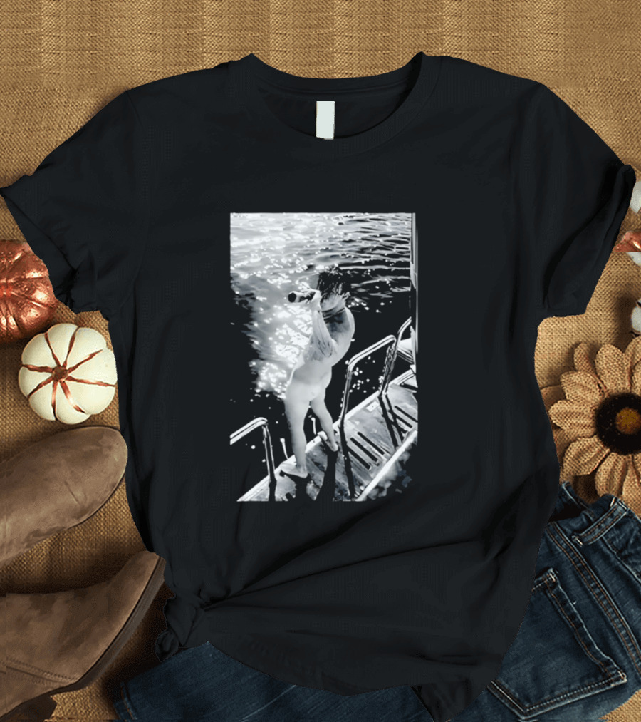 Yungblud Naked And Jumping Into Water Scene T-Shirt