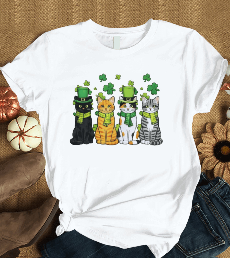 St Catrick's Day Black Cat Orange Tabby Cat Calico Cat And Gray Tabby Cat With Shamrocks And Green St Patrick's Hats T-Shirt