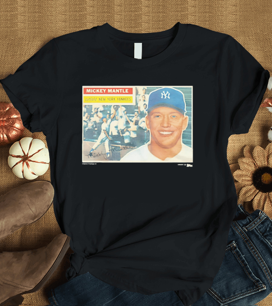 Mickey Mantle Outfield New York Yankees 1956 Topps Baseball Card T-Shirt