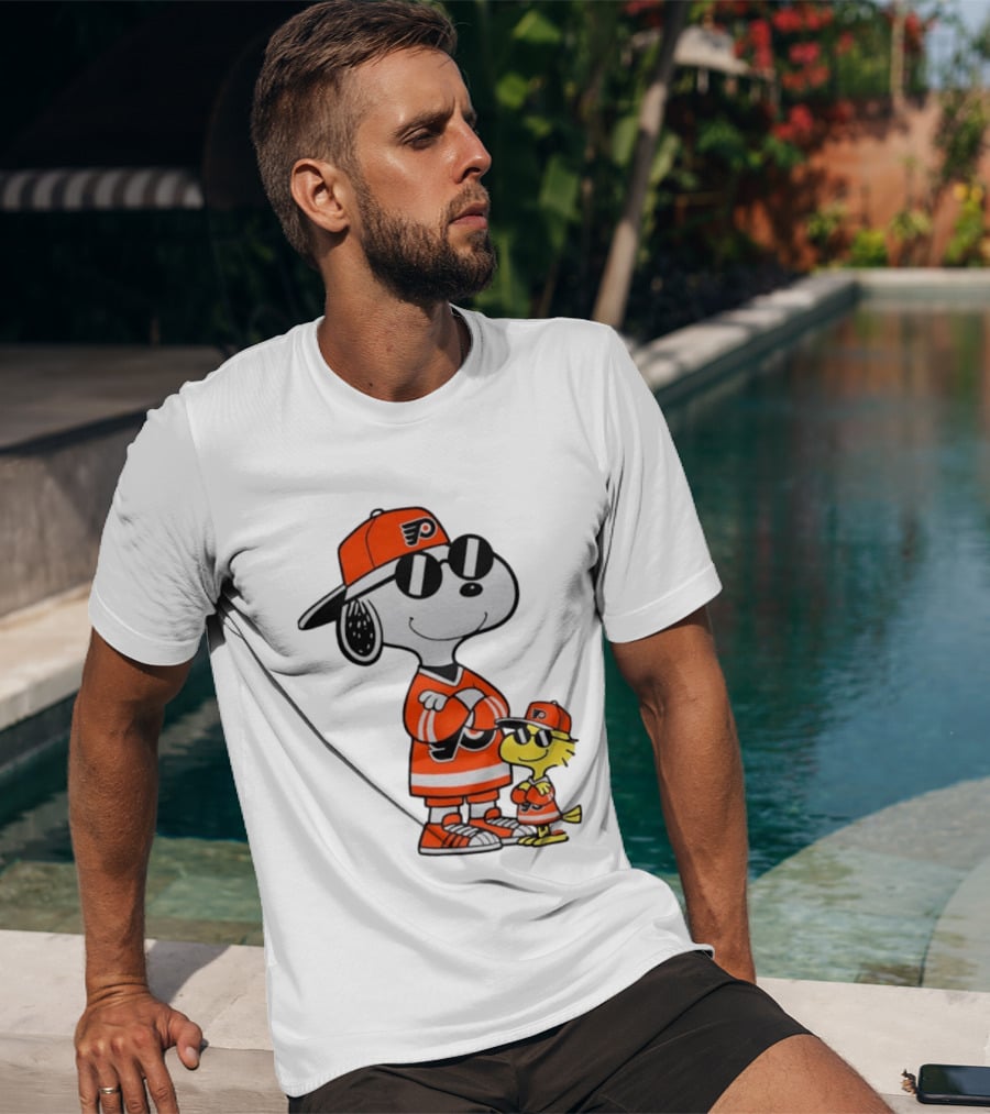 Snoopy Woodstock Philadelphia Flyers NHL Hockey Sunglasses T-Shirt