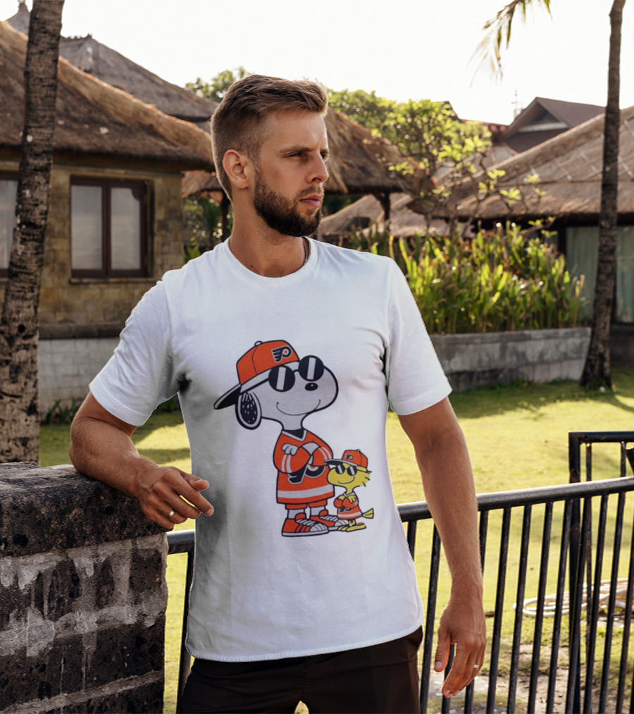 Snoopy Woodstock Philadelphia Flyers NHL Hockey Sunglasses T-Shirt