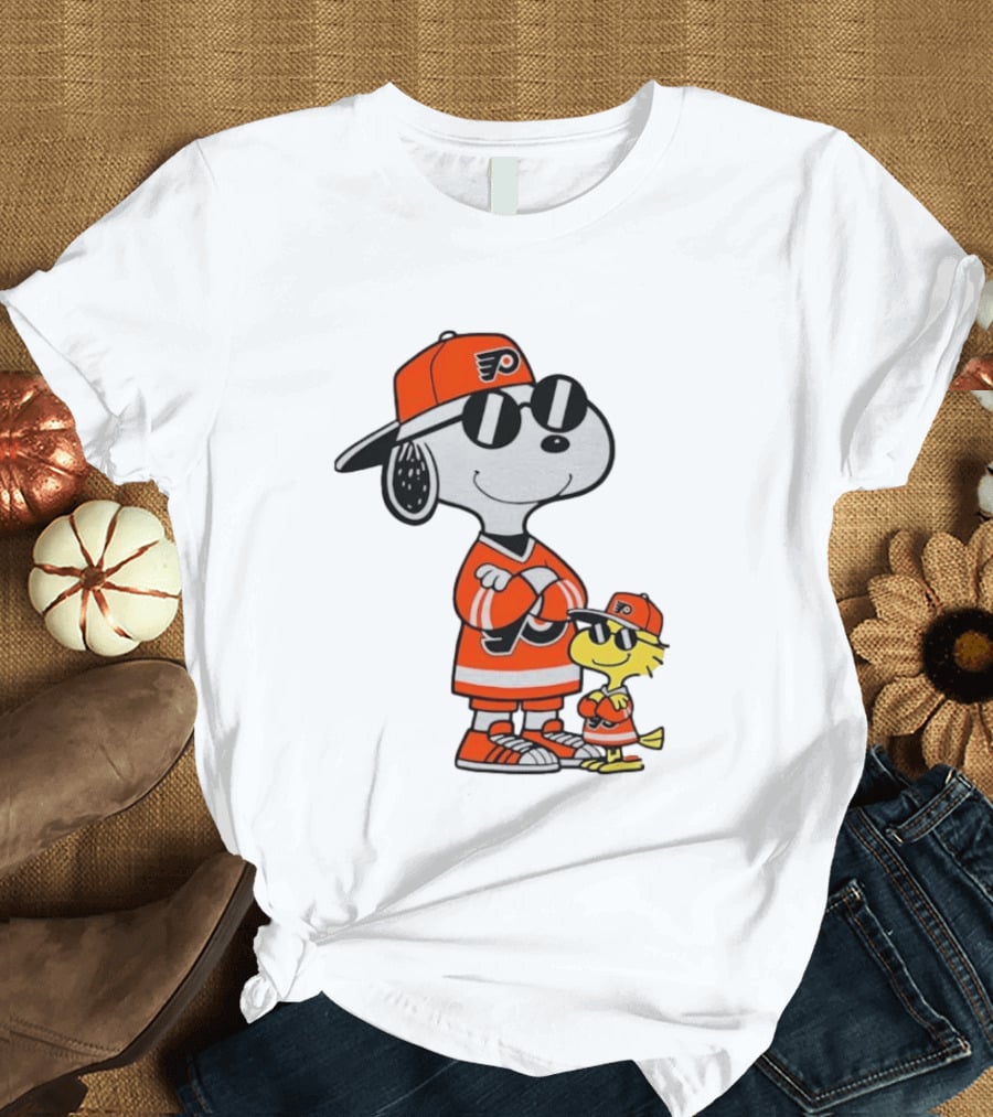 Snoopy Woodstock Philadelphia Flyers NHL Hockey Sunglasses T-Shirt