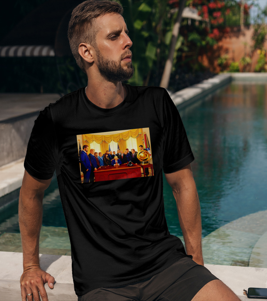 Oval Office Prayer Gathering Trump Anime Style Amid Iran Tensions T-Shirt