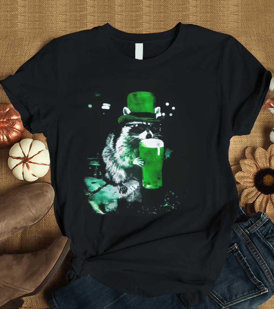 Drunk Irish Raccoon With Green Beer St Patricks Day 2026 T-Shirt