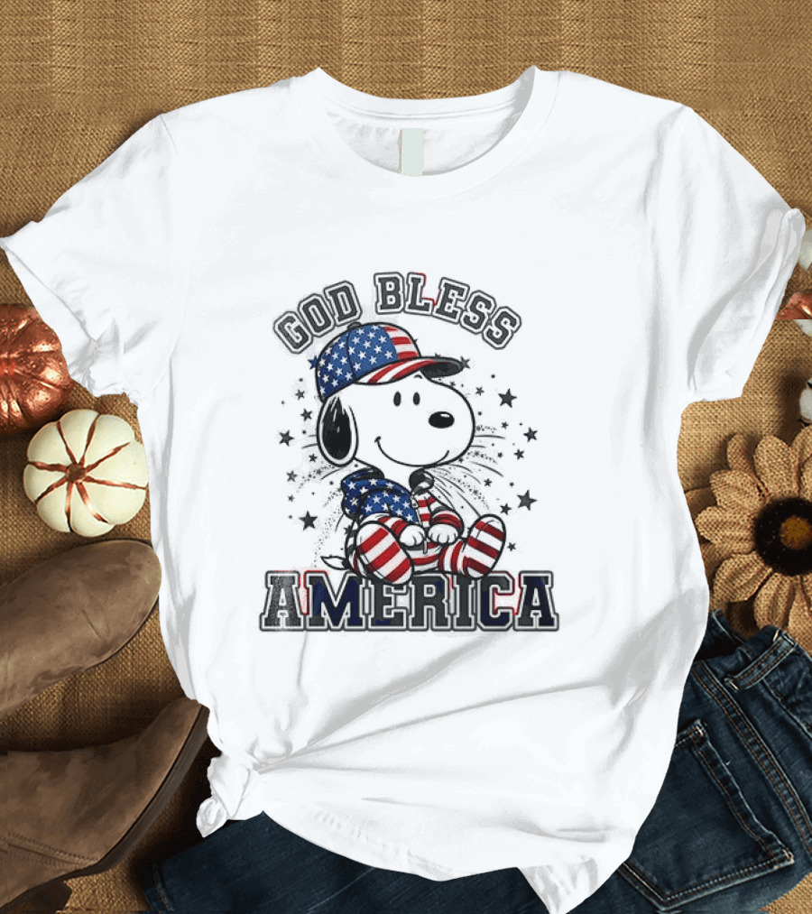 Peanuts Snoopy God Bless America Stars And Stripes T-Shirt
