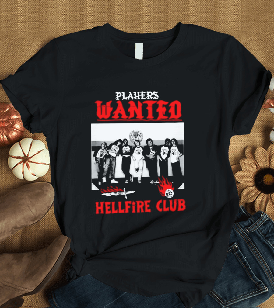 Players Wanted Hellfire Club Retro Group Photo Gaming Dungeons Dragons Fantasy T-Shirt