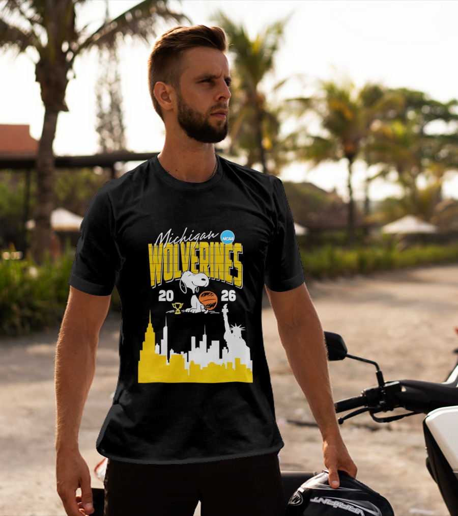 Michigan Wolverines NCAA Basketball Snoopy City Skyline 2026 T-Shirt