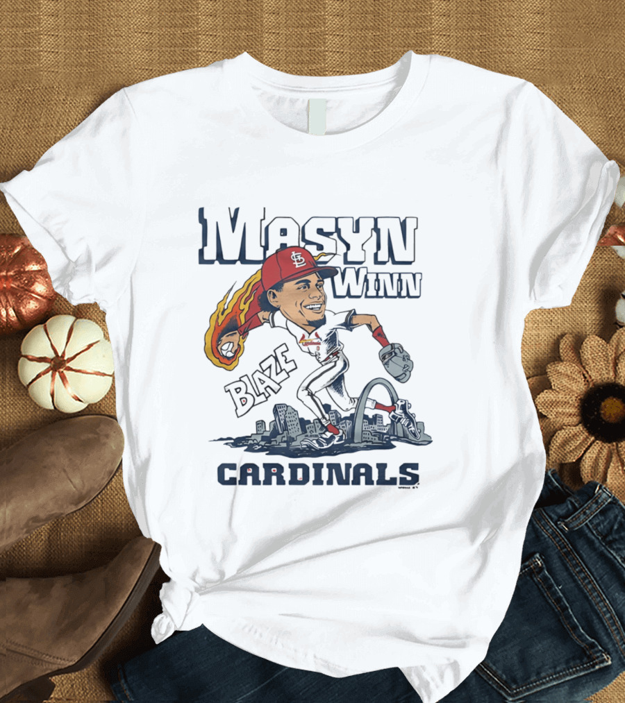 St. Louis Cardinals Masyn Winn Blaze Arch Skyline Caricature T-Shirt