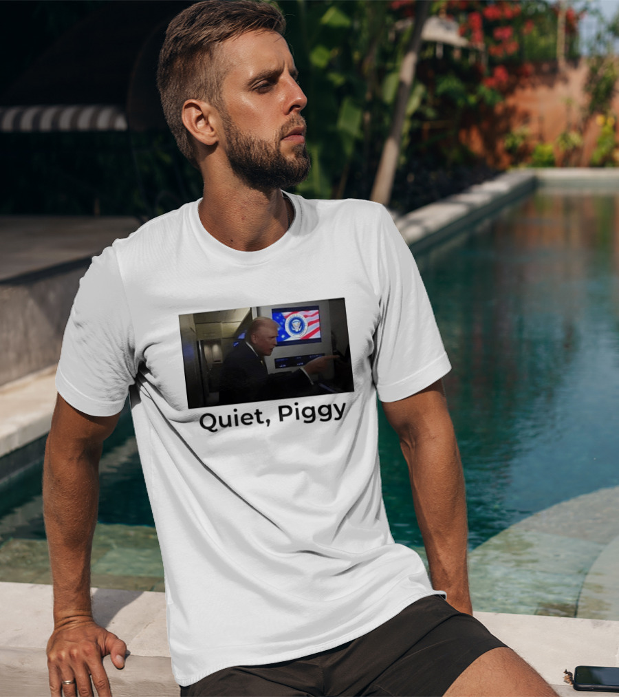 Quiet Piggy Presidential Seal Airplane Scene T-Shirt
