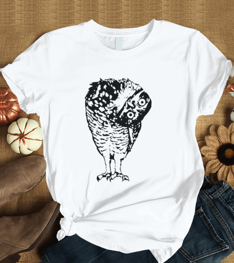 Linocut Owl Head Tilt Curious Bird Wildlife Sketch T-Shirt