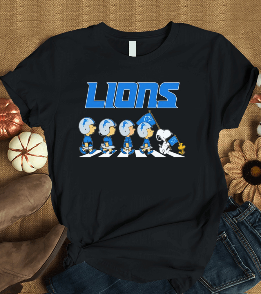 Peanuts Detroit Lions Football Flag Walking Abbey Road T-Shirt