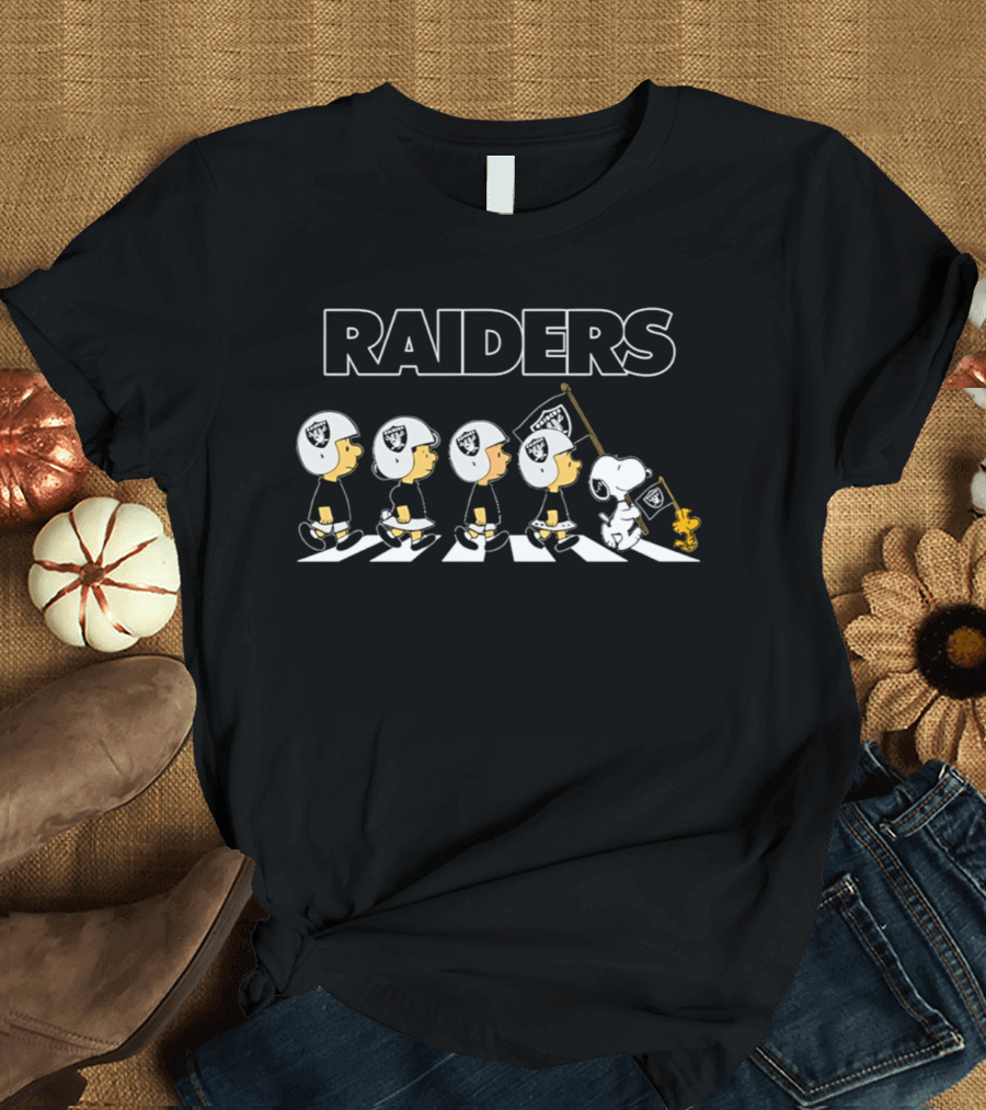 Peanuts Raiders Football Flag Parade With Snoopy And Friends T-Shirt