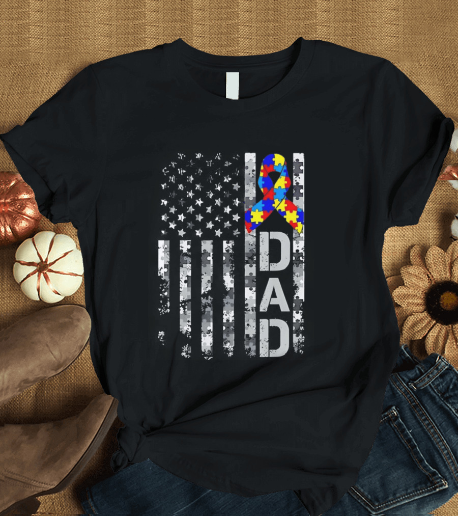 USA Flag With Autism Awareness Puzzle Ribbon Dad Fathers Day T-Shirt