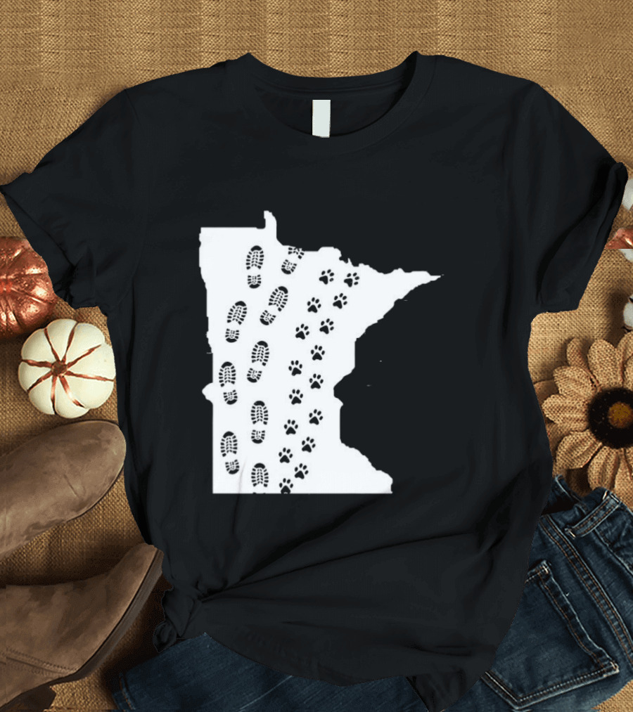 Minnesota Map Footprints And Paw Prints Outdoor Adventure T-Shirt