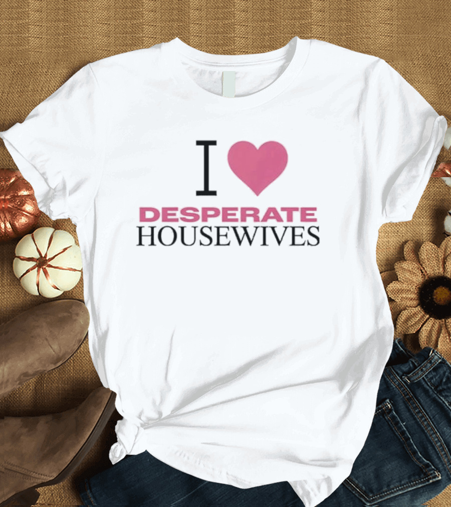 Nicollette Sheridan I Love Desperate Housewives Pink Heart T-Shirt