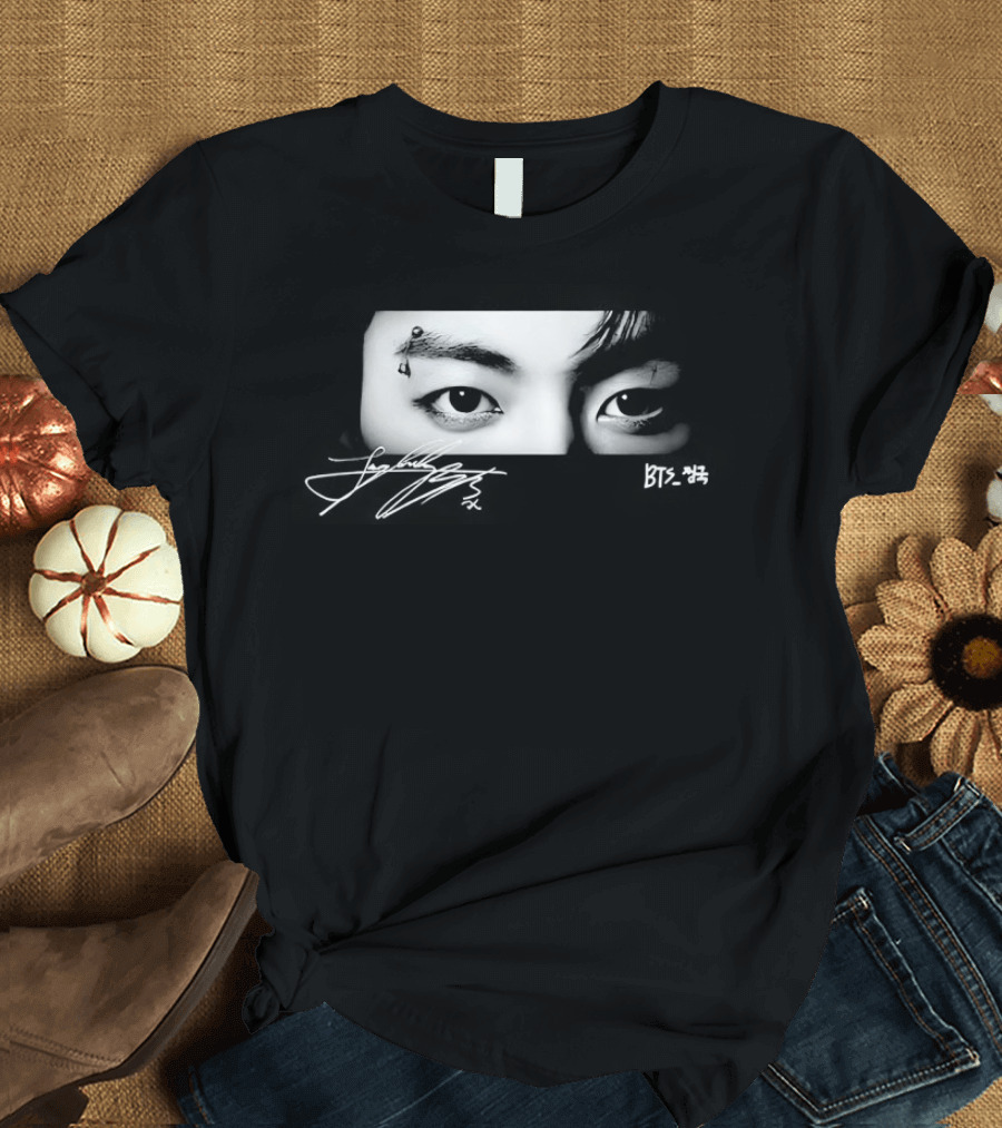 Jungkook Eyes BTS Arirang Tour Apparel K Pop Fandom Fashion T-Shirt