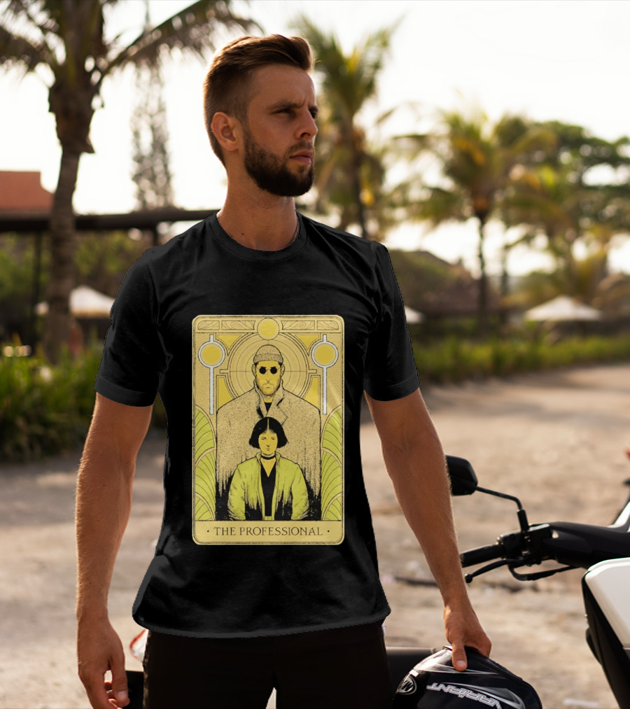 Léon The Professional Tarot Card T-Shirt
