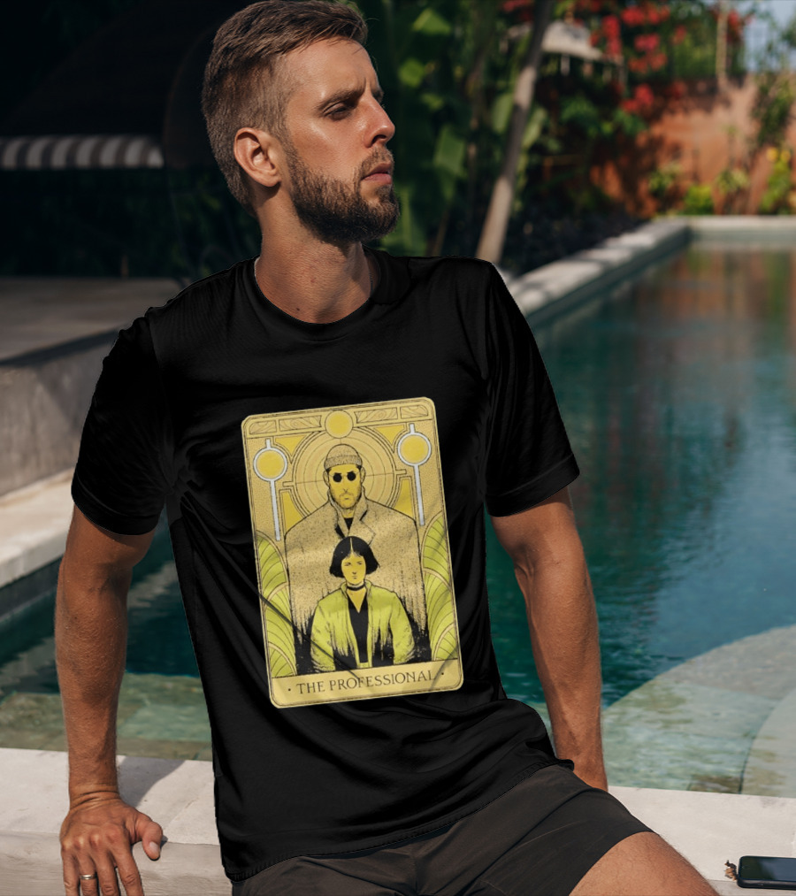 Léon The Professional Tarot Card T-Shirt