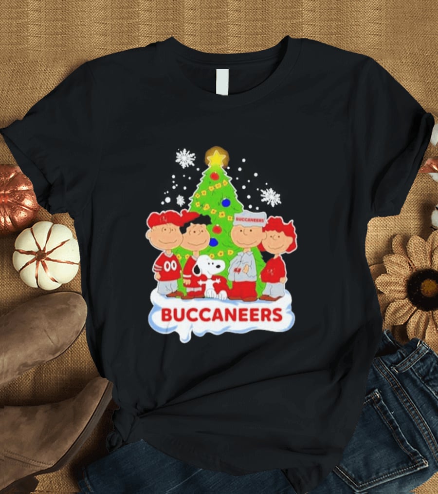 Snoopy Buccaneers Christmas Tree Tampa Bay Peanuts Holiday T-Shirt