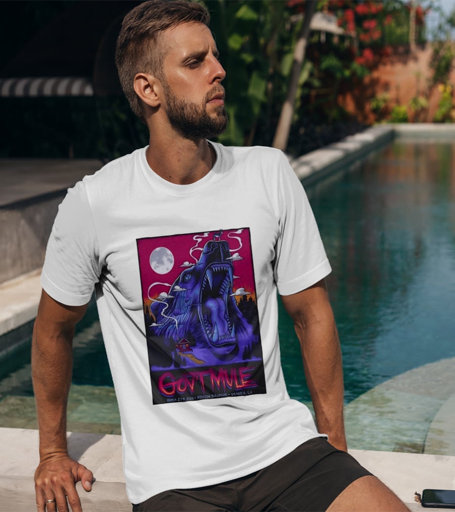 Govt Mule Mission Ballroom Denver March 27 2026 Mystical Bear And Moon Scene T-Shirt