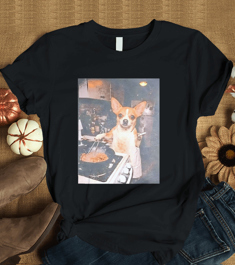 Chihuahua In Apron Cooking While Smoking In Vintage Kitchen Scene T-Shirt
