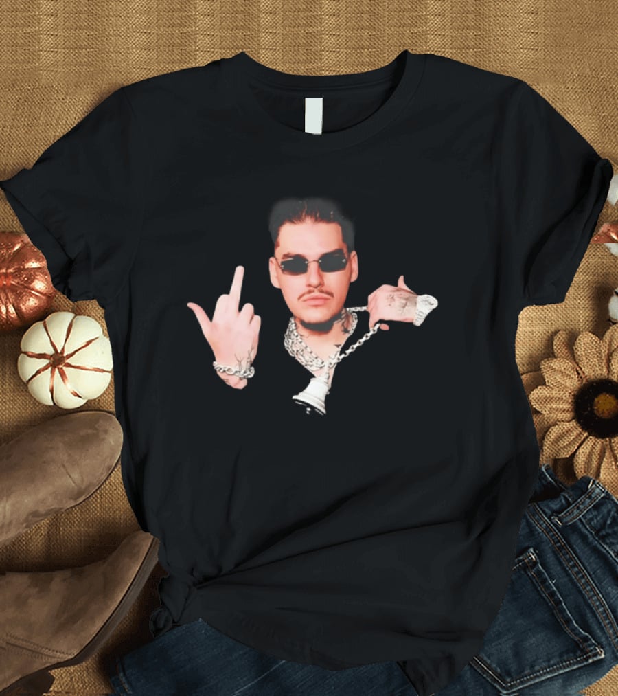 Yeat Rapper Star With Sunglasses Chain Middle Finger Gesture T-Shirt