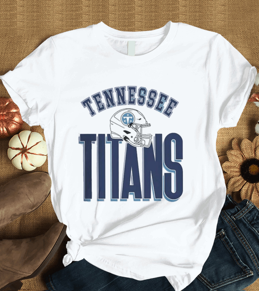 Tennessee Titans Helmet Gameday Couture Fierce Focus Relaxed Fit T-Shirt