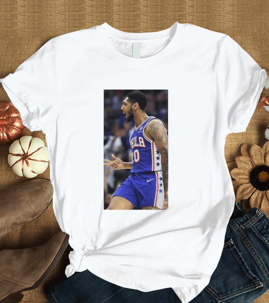 Philadelphia 76ers Robert Covington Number 33 NBA Basketball Sports Jersey Fan Merchandise T-Shirt