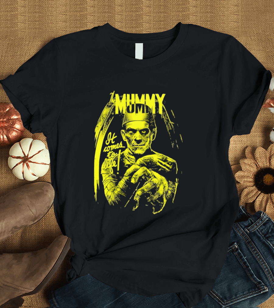 The Mummy It Comes To Life Horror Classic Vintage Yellow T-Shirt