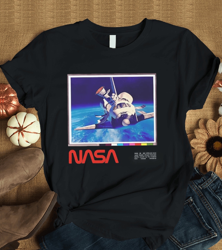 Space Shuttle In Orbit NASA T-Shirt