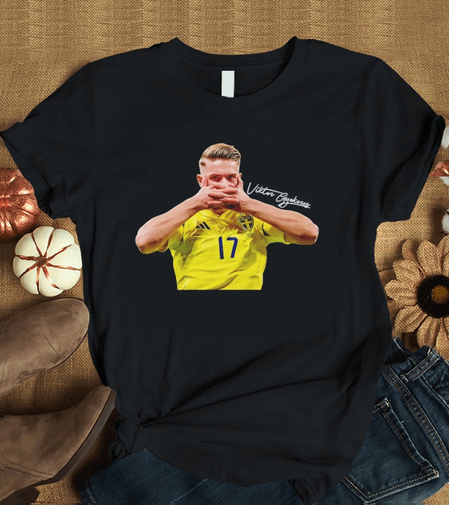 Viktor Gyokeres Sweden Soccer Jersey 17 T-Shirt