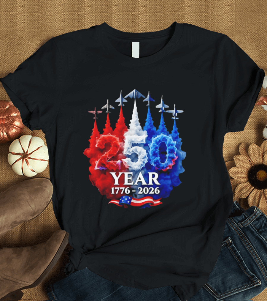 Fighter Jet Leaving A Smoke Trail 250 Years American 250th USA Patriotic 4th Of July T-Shirt