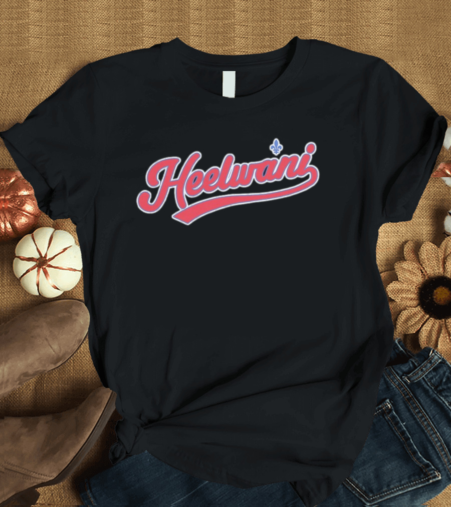 Heelwani Fleur De Lis Style Retro Script T-Shirt