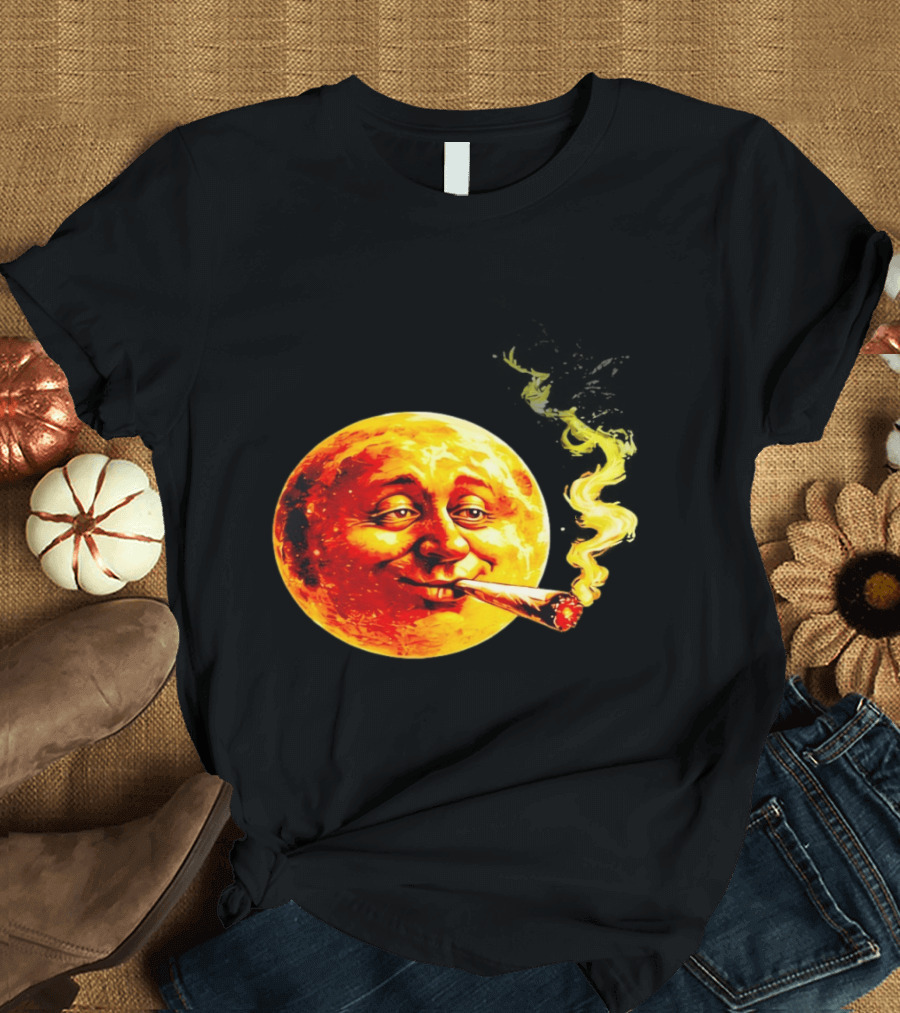 Moon Face Smoking Weed Blunt Lunar Smokers Club T-Shirt