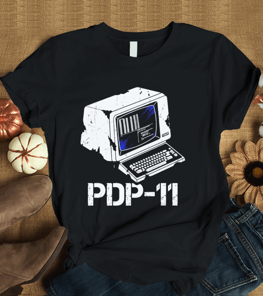 PDP 11 Vintage Computer Terminal Retro Distressed T-Shirt