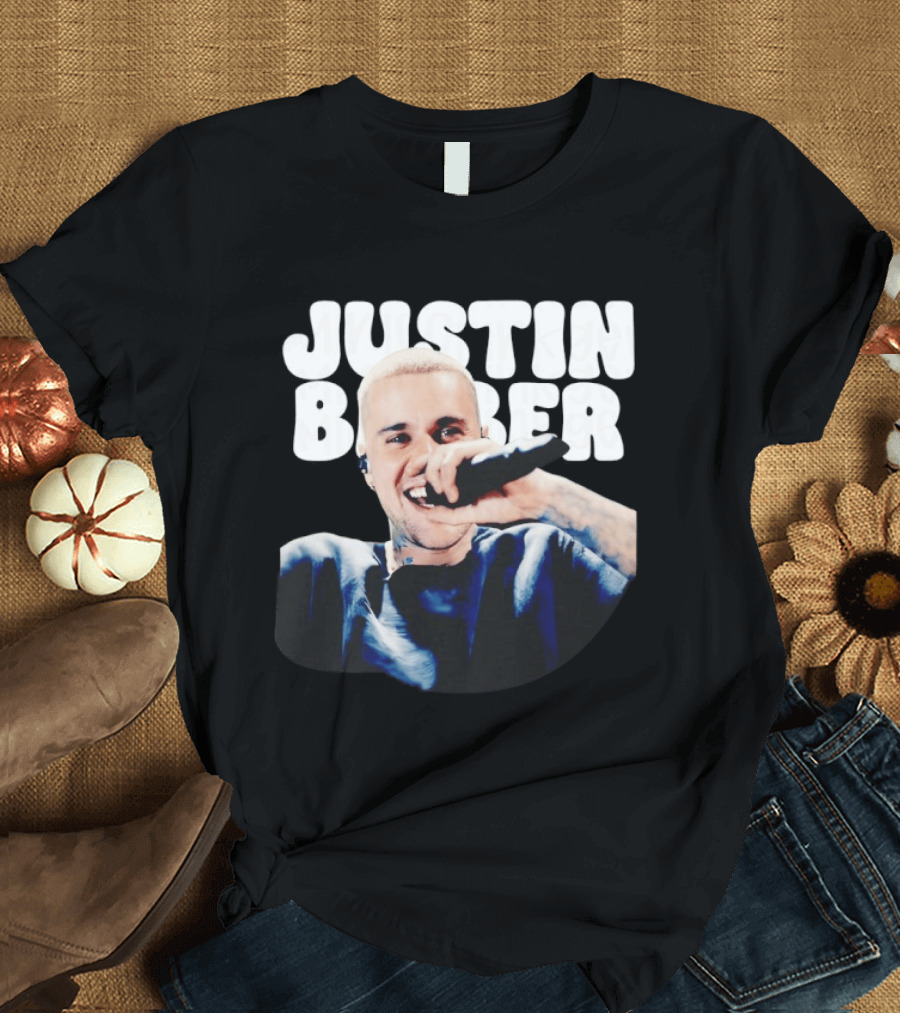 Justin Bieber Singing Microphone Selfie Photo T-Shirt