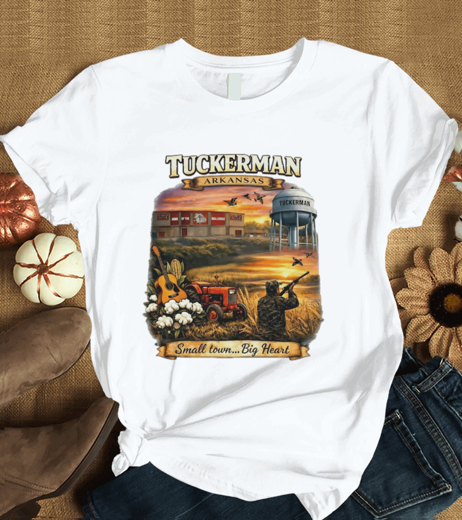Tuckerman Arkansas Home Of The Bulldogs Water Tower Small Town Big Heart Tractor Hunter Guitar T-Shirt