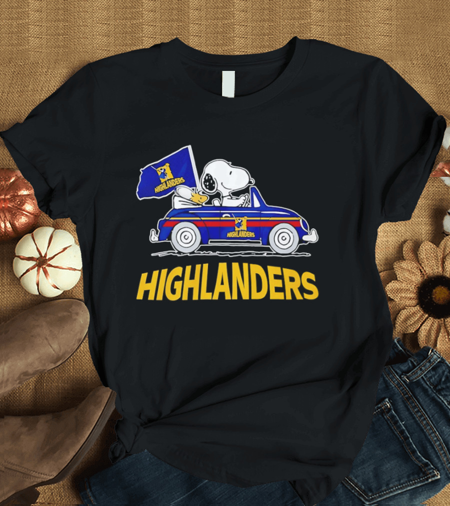 Snoopy And Woodstock Driving Car Cheering Highlanders Rugby T-Shirt