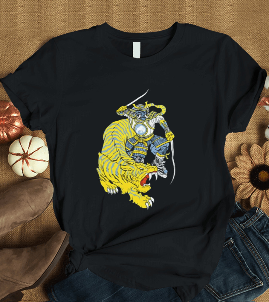 Buffalo Sabres Knight Battling Fierce Sabretooth Tiger T-Shirt