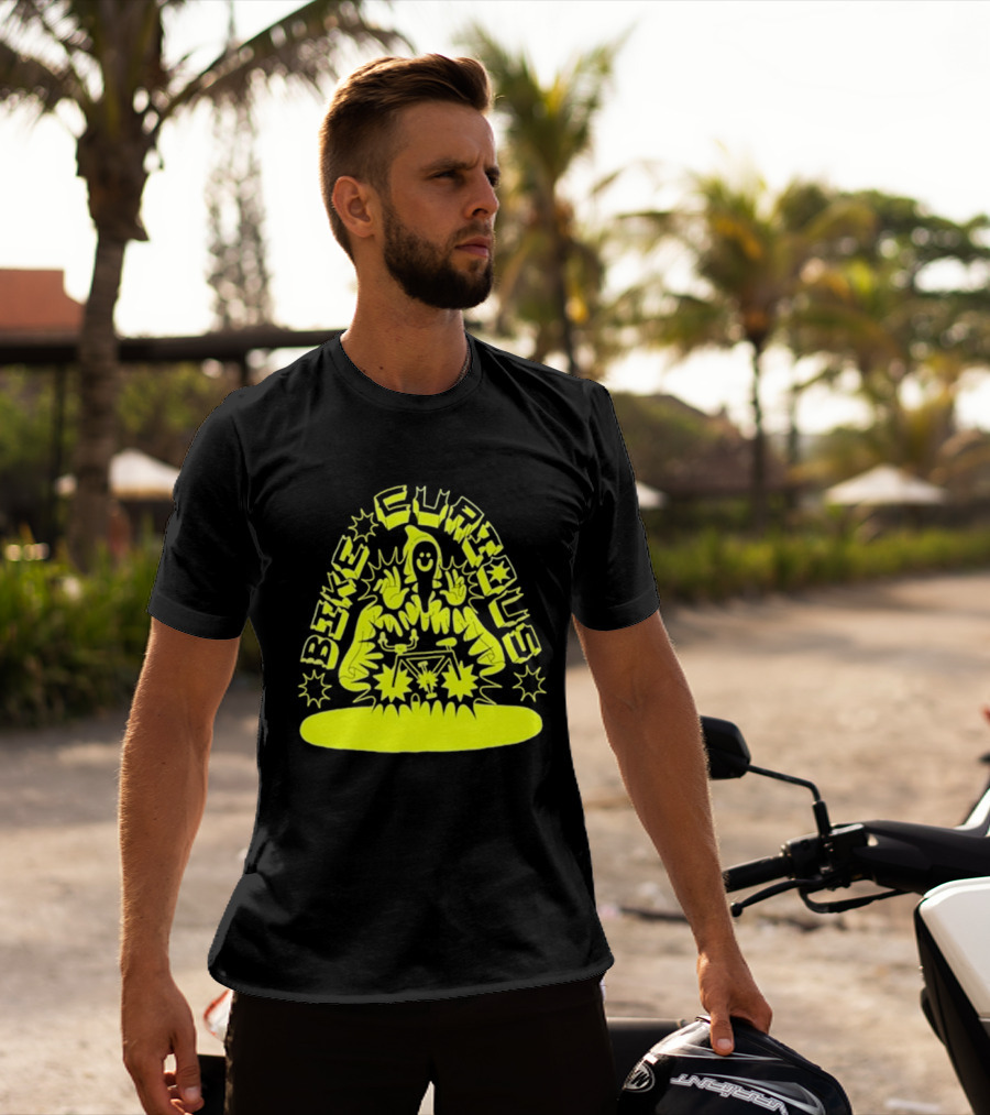 Bike Curious Wizardry Yellow Robe Starburst Biker T-Shirt