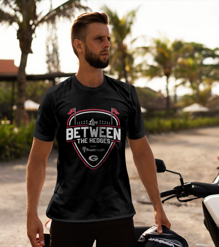 Live Between The Hedges Georgia Bulldogs Presented By Piedmont G T-Shirt