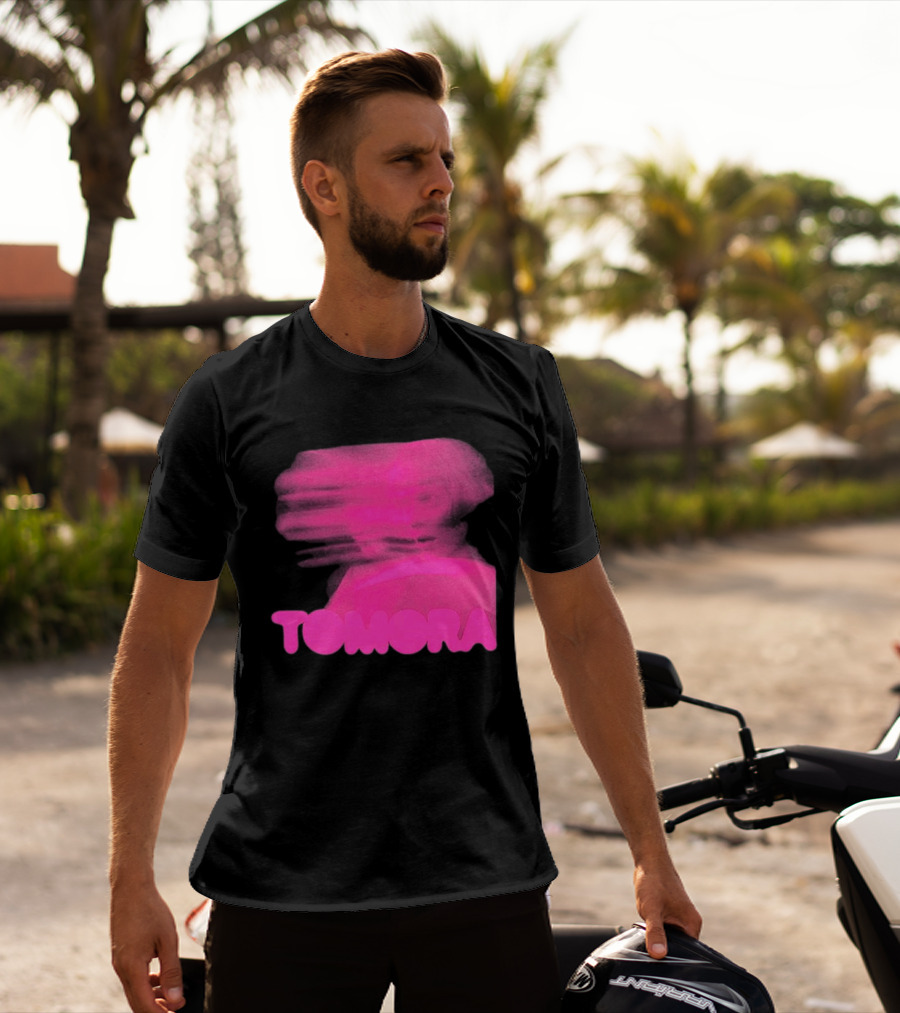 TOMORA Pink Blurred Portrait Friendly Companion T-Shirt