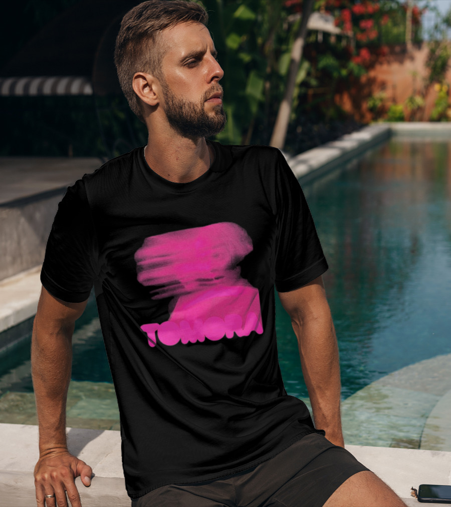TOMORA Pink Blurred Portrait Friendly Companion T-Shirt