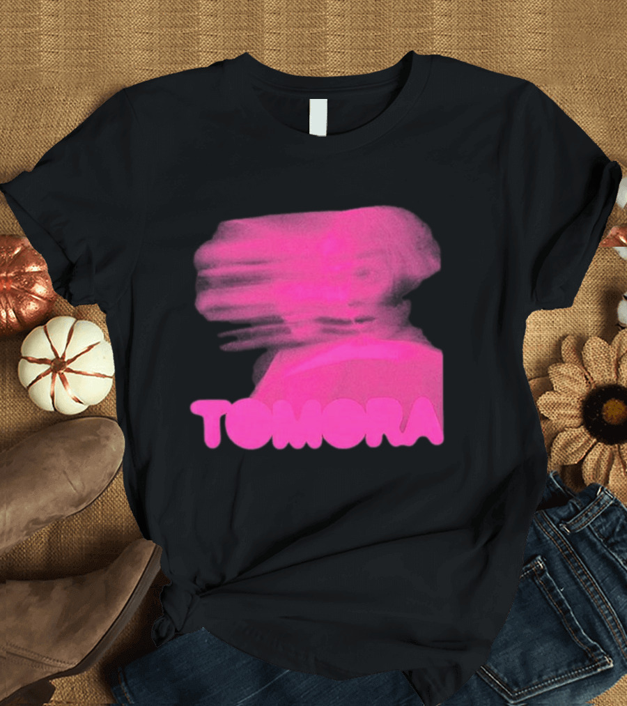 TOMORA Pink Blurred Portrait Friendly Companion T-Shirt