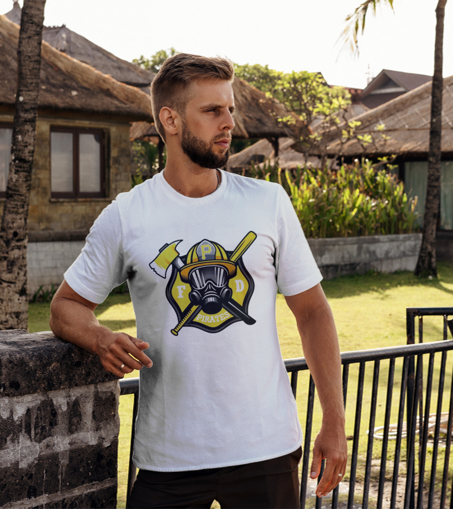 Pittsburgh Pirates Firefighter Helmet Ax FD Spirit T-Shirt