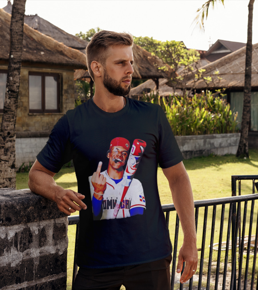 Juan Soto Dominican Republic Baseball Smoking Gesture Middle Finger T-Shirt