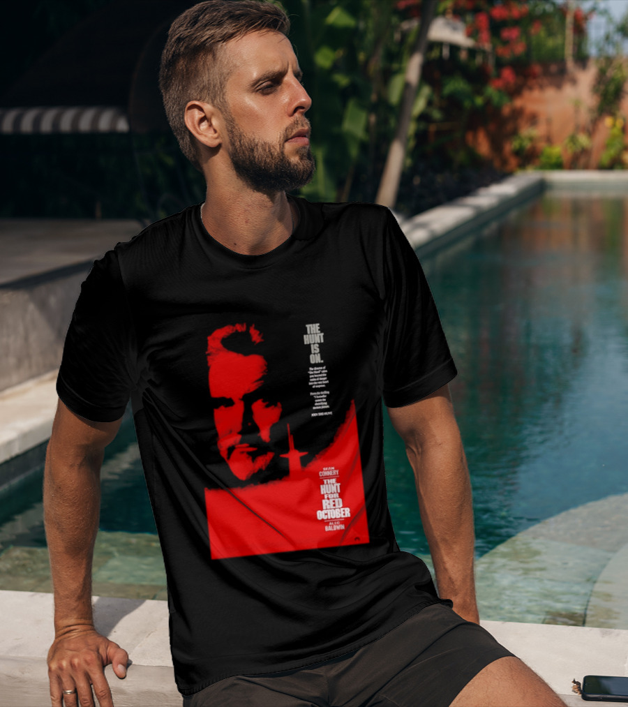 The Hunt Is On For The Hunt For Red October 1990 Movie Sean Connery Alec Baldwin T-Shirt